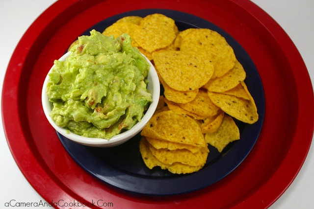 Most people either love or hate Guacamole.  This an easy recipe for delicious Guacamole dip.