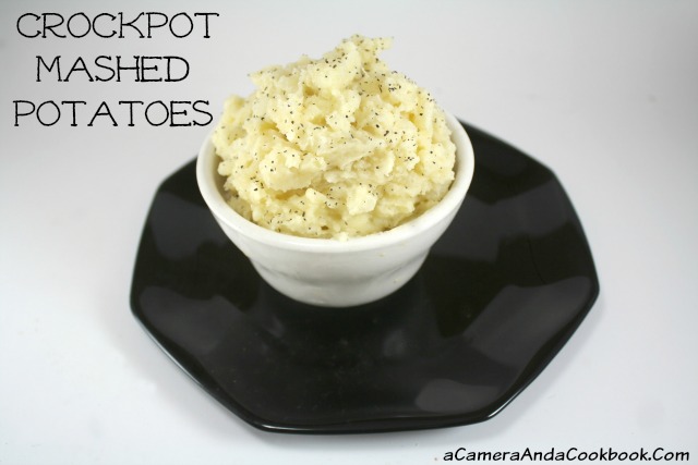 Easy! Crockpot Mashed Potatoes - save time and still be able to enjoy this favorite comfort food!