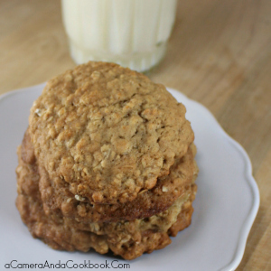 Oatmeal Cookies {Soft & Chewy}