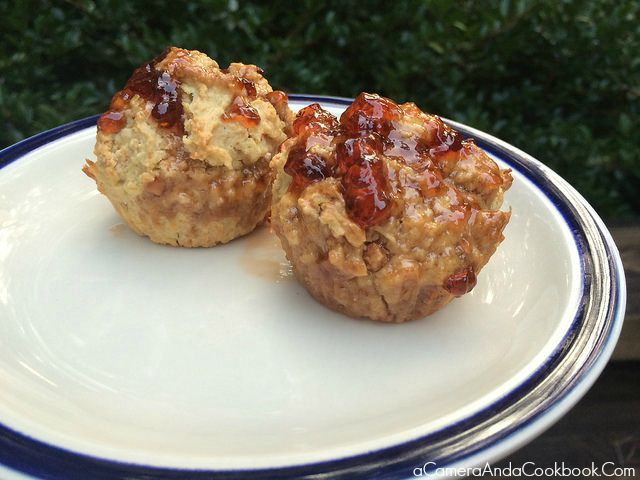 Peanut Butter and Jelly Muffins - So easy and yummy, perfect for an afternoon snack!