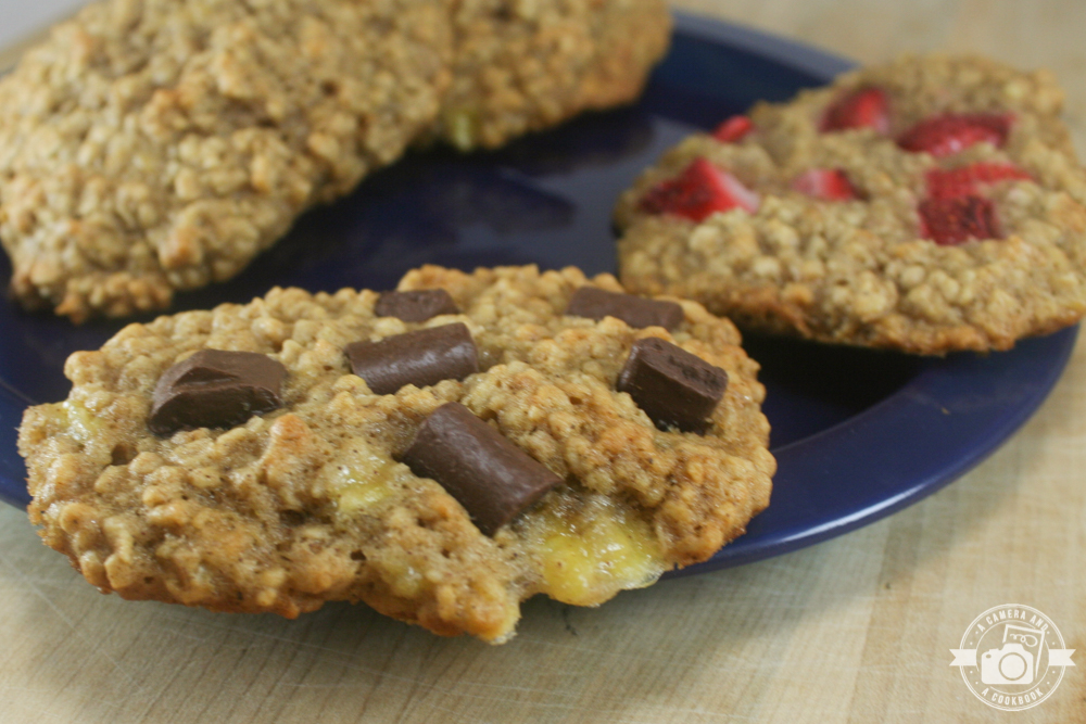 Banana Oatmeal Cookies - These cookies are a nice change to the everyday oatmeal or chocolate chip cookies.