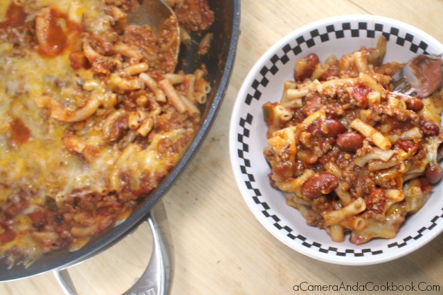 One-Pot Chili Mac - This One-Pot Chili Mac is so easy and very filling.  I love it, because it feeds an army.