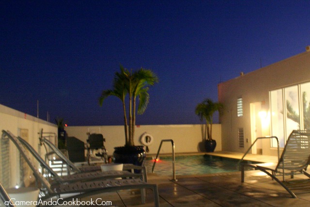 Pool at Hotel Indigo - Fort Myers